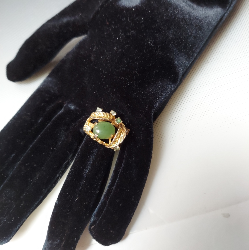 Genuine jade ring rhinestones Gold tone size 7